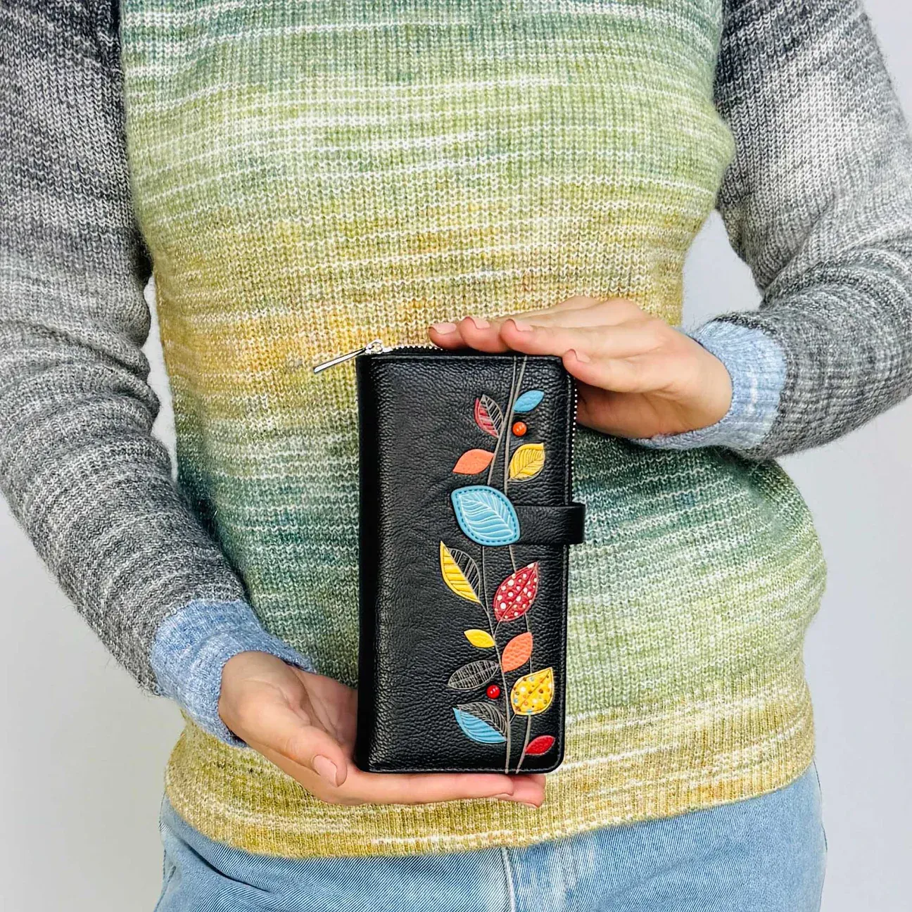 PetalWalletLS-w-824x-b_4907f90a-db0a-416f-ad54-b4bc06fe0387_1296x